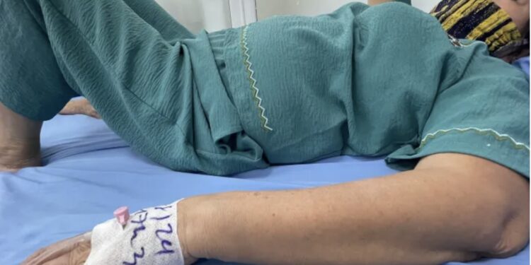 Sức khỏe giảm sút sau khi uống thuốc được quảng cáo “chữa bách bệnh” mua trên mạng