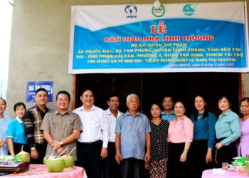 Viện IMRIC – Viện IRLIE phối hợp Tạp chí Doanh nghiệp và Trang trại Việt Nam: Bàn giao nhà tình nghĩa cho hộ nghèo tại xã Tam Phước (Châu Thành – Bến Tre)
