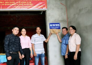 Viện IMRIC – Viện IRLIE phối hợp Tạp chí Doanh nghiệp và Trang trại Việt Nam: Trao tặng nhà tình thương tại huyện Chợ Lách, tỉnh Bến Tre