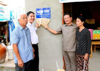 Viện IMRIC – Viện IRLIE, Trung tâm TTLCC – Trung tâm TVPLMS: Nỗi niềm tham gia công tác xã hội, thiện nguyện khi chứng kiến giọt nước mắt đong đầy…