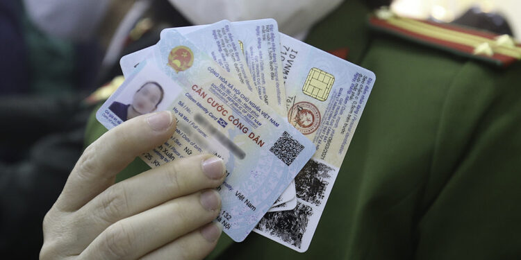 Trung tâm tư vấn pháp luật Toàn Tâm (TTLCC): Nhà nghỉ, khách sạn không được giữ căn cước công dân – Công an xã có được xử phạt vi phạm nồng độ cồn?
