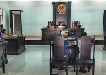 Yêu cầu huỷ giấy chứng nhận quyền sử dụng đất, quyền sở hữu nhà ở và tài sản khác gắn liền với đất không phải là yêu cầu khởi kiện của đương sự