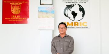 Ông Hồ Minh Sơn: Người ẩn danh và trò lố của những kẻ ‘ném đá’ hại người – ‘Lấy cái đẹp dẹp cái xấu’ trên mạng xã hội
