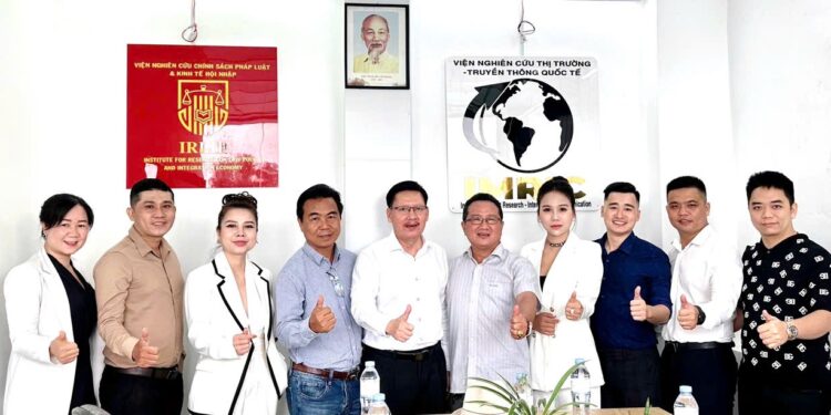 Trung tâm tư vấn pháp luật Toàn Tâm: Luật Đất đai mới tài sản gắn liền với đất không bắt buộc phải ghi nhận trong sổ đỏ – Đặt cọc mua nhà đất phải lưu ý những gì?