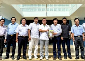 Thăm, làm việc và bàn giao kinh phí xây cầu nông thôn mới tại huyện Mỏ Cày Nam, tỉnh Bến Tre