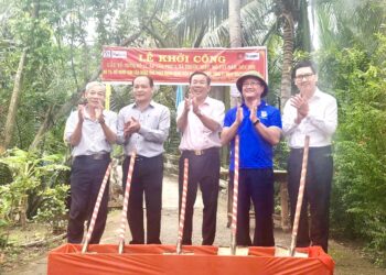 Chính thức khởi công xây cầu nông thôn mới tại huyện Mỏ Cày Nam, tỉnh Bến Tre