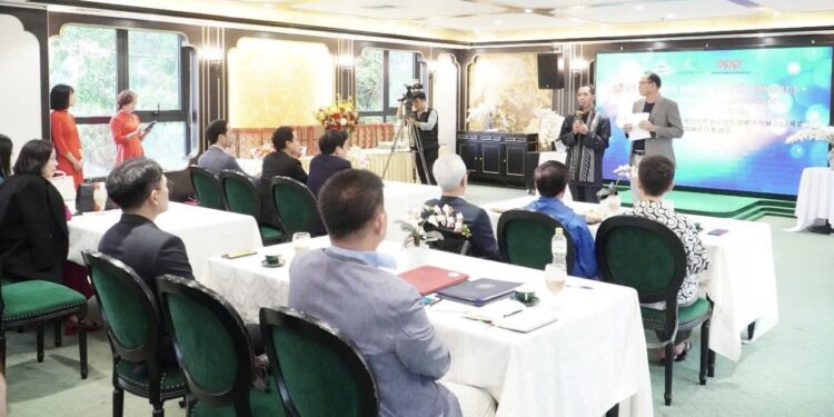 Quỹ Xanh Hàn Quốc dành cho người khuyết tật và công ty CP OPP Việt Nam ký kết biên bản ghi nhớ