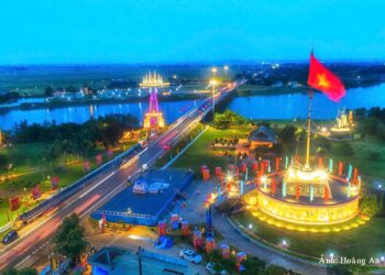 Vì sao đa số văn nghệ sĩ nghèo?