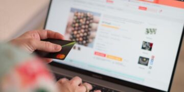 Luật thương mại điện tử sẽ mở cơ hội lớn cho doanh nghiệp nhỏ?