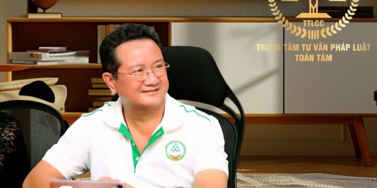 Ông Hồ Minh Sơn – GĐ Trung tâm tư vấn pháp luật Toàn Tâm: Vì sao con chạy xe gây tai nạn chết người, cha cũng bị khởi tố – Quá thời hạn trả nợ 5 năm, kiện đòi tiền được không?