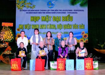 Bến Tre – Long trọng tổ chức họp mặt Đại biểu Mẹ Việt Nam anh hùng, đội quân tóc dài năm 2025