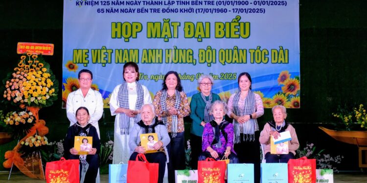 Bến Tre – Long trọng tổ chức họp mặt Đại biểu Mẹ Việt Nam anh hùng, đội quân tóc dài năm 2025