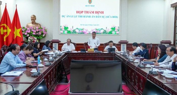 Làm rõ hơn thẩm quyền tổ chức thi hành án giữa cơ quan THADS và Văn phòng Thừa phát lại