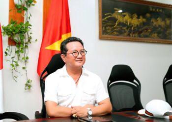TS. Hồ Minh Sơn: Yếu tố pháp lý liên quan TikToker “Thế Lòng Se Điếu” và TikToker Lê Việt Hùng?