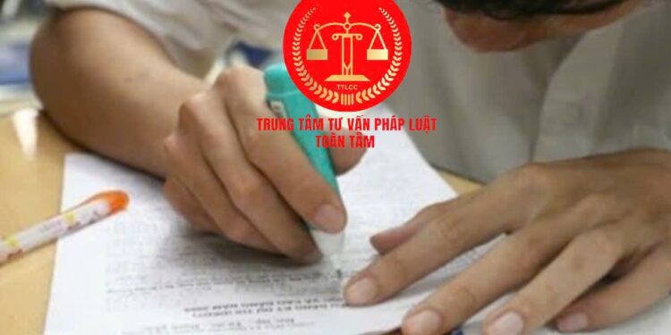 Trung tâm tư vấn pháp luật Toàn Tâm: Bố mẹ di chúc cho đất, anh em trong gia đình phản đối, phải làm sao – Bị tẩy xóa, di chúc có hợp pháp không?