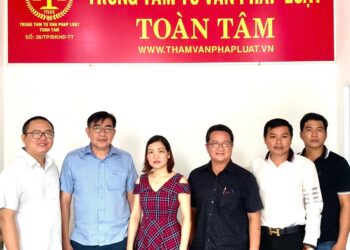 TS. Hồ Minh Sơn: Bàn việc tuân thủ pháp luật trong ứng xử văn minh, giữ tình làng nghĩa xóm và khi “lá chắn” bảo vệ người tiêu dùng đã dễ dàng bị chọc thủng bởi đồng tiền