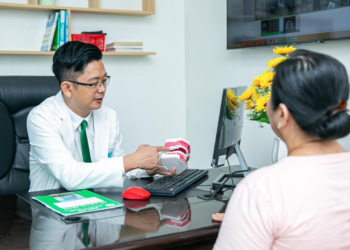 ThS.BS. Nguyễn Quang Tiến: Cao răng gây hệ luỵ gì, cách phòng tránh