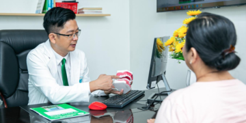 ThS.BS. Nguyễn Quang Tiến: Cao răng gây hệ luỵ gì, cách phòng tránh