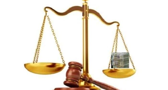 Cú bắt tay giữa luật sư và cựu phó phòng TAND Cấp cao tại Đà Nẵng để lật ngược bản án