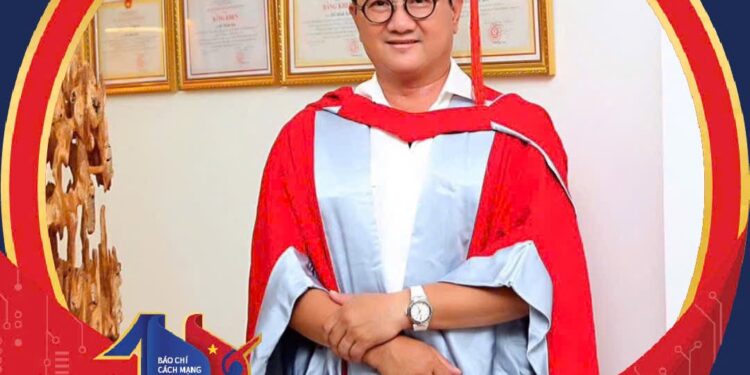 TS. Hồ Minh Sơn – Viện trưởng Viện IMRIC; Phó CTHĐBT TC Doanh nghiệp và Trang trại Việt Nam vinh dự tiếp tục nhận bằng khen Chủ tịch UBND tỉnh Bến Tre