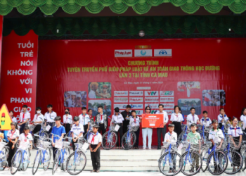 Cà Mau: Caravan “Hành trình xây dựng văn hoá giao thông học đường”