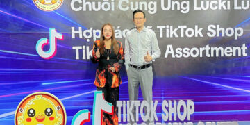 Small Duck Viet Nam – Đón tiếp Chủ tịch Tập đoàn Calgary đến thăm và làm việc tại hệ thống siêu thị Small Duck Việt Nam