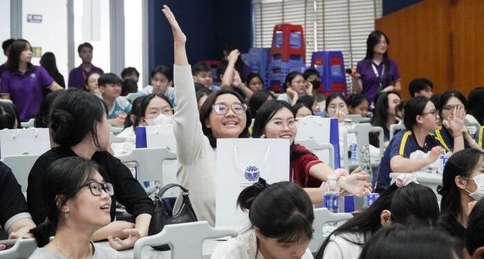 Sáp nhập Trường CĐ Luật miền Trung thành Phân hiệu Trường ĐH Luật TP HCM