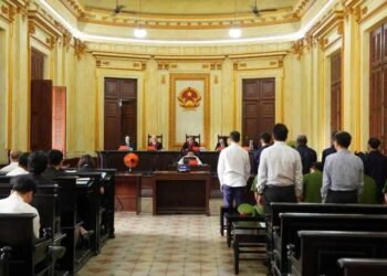 Thế nào là vụ án có nhiều tình tiết phức tạp, dư luận xã hội đặc biệt quan tâm?