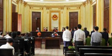 Thế nào là vụ án có nhiều tình tiết phức tạp, dư luận xã hội đặc biệt quan tâm?