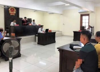 Ai kế thừa quyền, nghĩa vụ tố tụng của UBND cấp huyện trong các vụ án hành chính, dân sự?