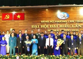 Bà Hàng Thị Thu Nga làm Bí thư Đảng ủy phường Tân Thuận (TP.HCM)