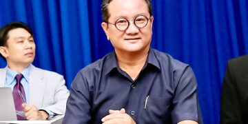 TS. Hồ Minh Sơn phân tích tình huống pháp lý liên vợ của ‘Mr Hunter’ Lê Khắc Ngọ vừa bị dẫn giải về Việt Nam và có thể bị xử lý hình sự khi được tặng, nuôi động vật quý hiếm?