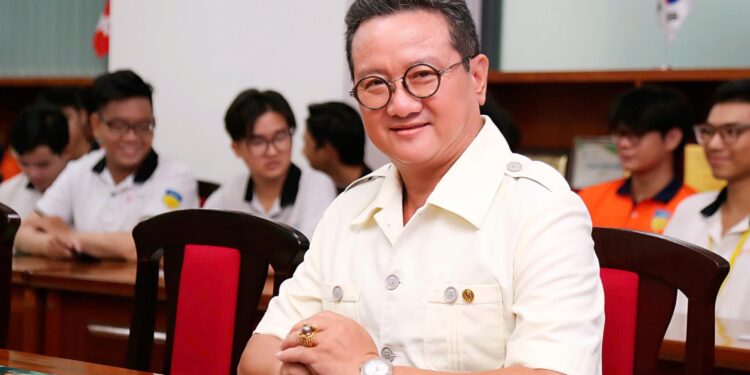 TS. Hồ Minh Sơn: Yếu tố pháp lý liên quan vụ đột nhập nhà dân, mắc kẹt ở lỗ thông gió và những tội danh có thể bị xử lý trong vụ ‘Chị Em Rọt’