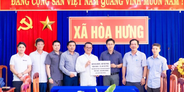 Hiệp hội AVRCIPL và Hiệp hội VFAEA phối hợp Viện IMRIC; Viện IRLIE; Tc DNTTVN trao thêm kinh phí xây nhà tình thương tại xã Hoà Hưng (An Giang)
