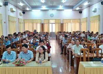 Hội Luật gia tỉnh Cà Mau tuyên truyền, tư vấn pháp luật miễn phí tại xã Đầm Dơi