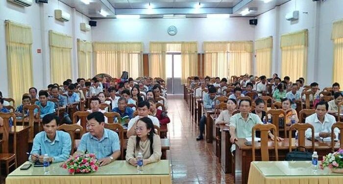 Hội Luật gia tỉnh Cà Mau tuyên truyền, tư vấn pháp luật miễn phí tại xã Đầm Dơi