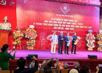 Ông Hồ Minh Sơn – Viện trưởng Viện Nghiên cứu Thị trường – Truyền thông Quốc tế, giám đốc Trung tâm tư vấn pháp luật Toàn Tâm được tín nhiệm bầu làm Phó Chủ tịch Hiệp hội Làng nghề Việt Nam