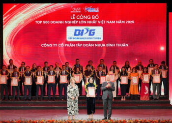 Tập đoàn Nhựa Bình Thuận ghi dấu ấn tại VNR500 2025 với hai đơn vị được vinh danh