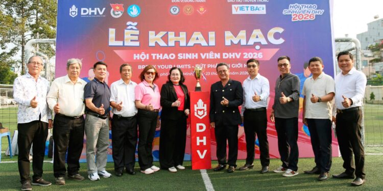 Bùng nổ với ngày hội sức trẻ DHV – Hun đúc bản lĩnh trí – lực sinh viên
