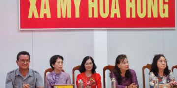 Đoàn Doanh nhân Sài Gòn và Hội đồng họ Mai: Kết nối nội lực, lan tỏa nghĩa tình tại xã Mỹ Hoà Hưng (An Giang)