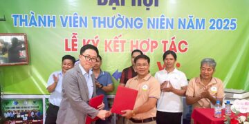 HTX SX và DVNN Hợp Tiến Phát tổ chức Đại hội thành viên nhiệm kỳ 2024 – 2027 và Ký kết cung cấp thức ăn chăn nuôi với Cty TNHH Woosung Việt Nam