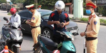 Những lỗi bị CSGT tạm giữ xe máy, không phải ai cũng biết