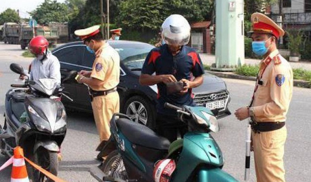 Những lỗi bị CSGT tạm giữ xe máy, không phải ai cũng biết