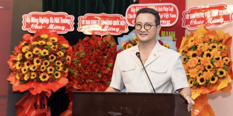 Ông Hồ Minh Sơn – Viện trưởng Viện IMRIC, GĐ Trung tâm tư vấn pháp luật Toàn Tâm: Tình huống pháp lý vụ người đàn ông vung dao doạ thợ sửa khoá và bé trai đá bóng gây tai nạn chết người
