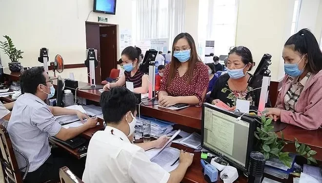 Mỗi CBCCVC và NLĐ được truy lĩnh đến 5.000.000 đồng/tháng tính từ 01/3/2025 đến hiện tại khi đáp ứng điều kiện gì theo Dự thảo Nghị quyết Chính phủ?