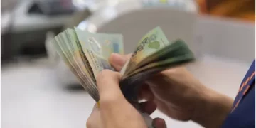 Từ 14/9/2026, hộ gia đình dưới 03 người nhận 5.000.000 đồng, trên 03 người nhận 8.000.000 đồng/tháng theo Quyết định 72 trong trường hợp nào?