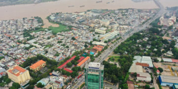 Chậm giải quyết hồ sơ chuyển đất ở, người phụ nữ kiện đòi bồi thường 1,6 tỷ đồng